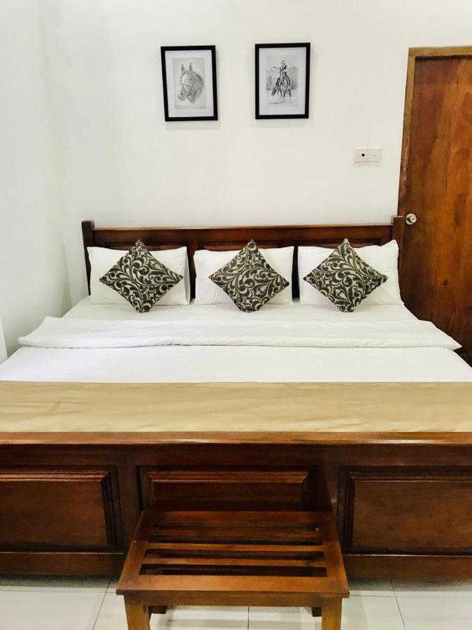 Ivy Bungalow Нувара Елия Екстериор снимка